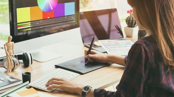 Graphic Designer Graphic Designer